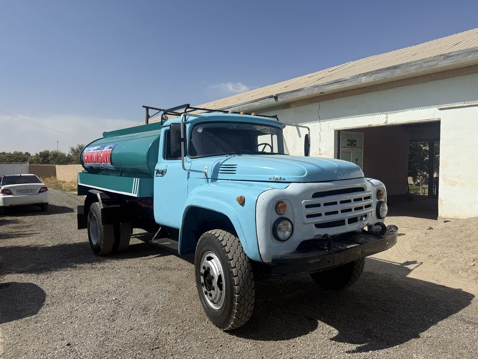 Zil 130 vadavoz zor holatda