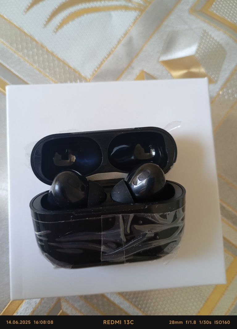 Беспроводные наушники Pods pro air 

Продаю новые беспроводные наушник