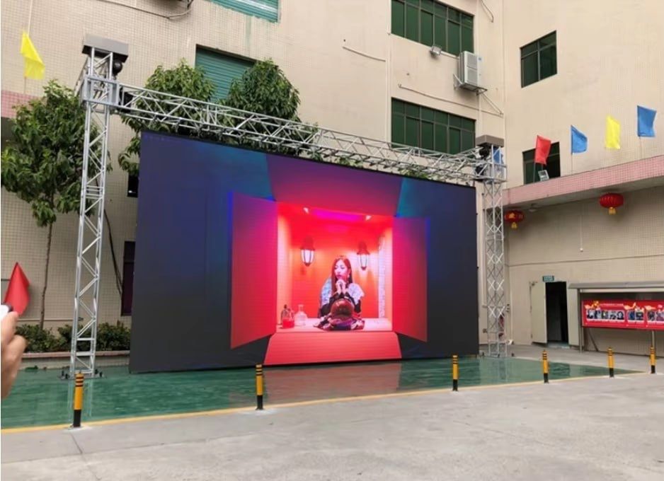 Led ekran p3 sotiladi