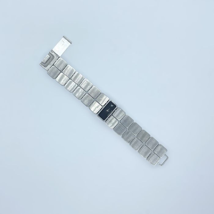 Calvin Klein Endless Swiss Made дамски часовник - гривна