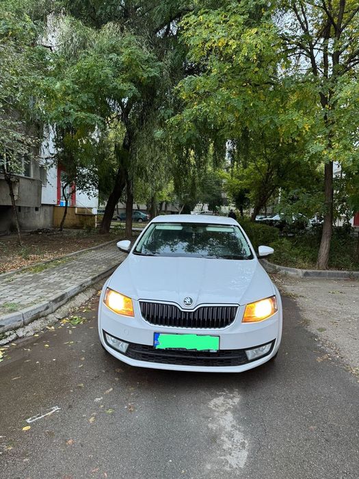 Skoda Octavia Vand Skoda Octavia III, masina personala! Detalii la nr de tel afisat
