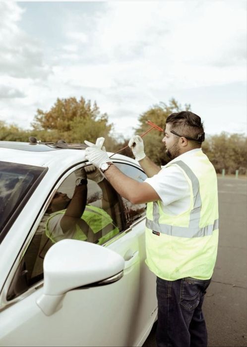 Avtomabil Eshik ochish xizmat vizf