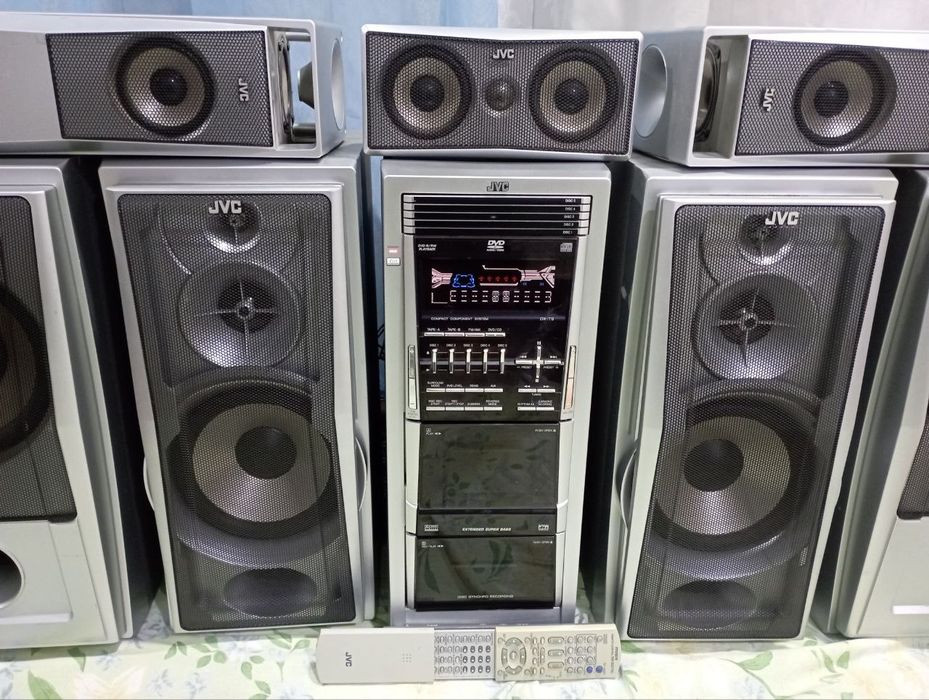Музикални центір JVC сотилади