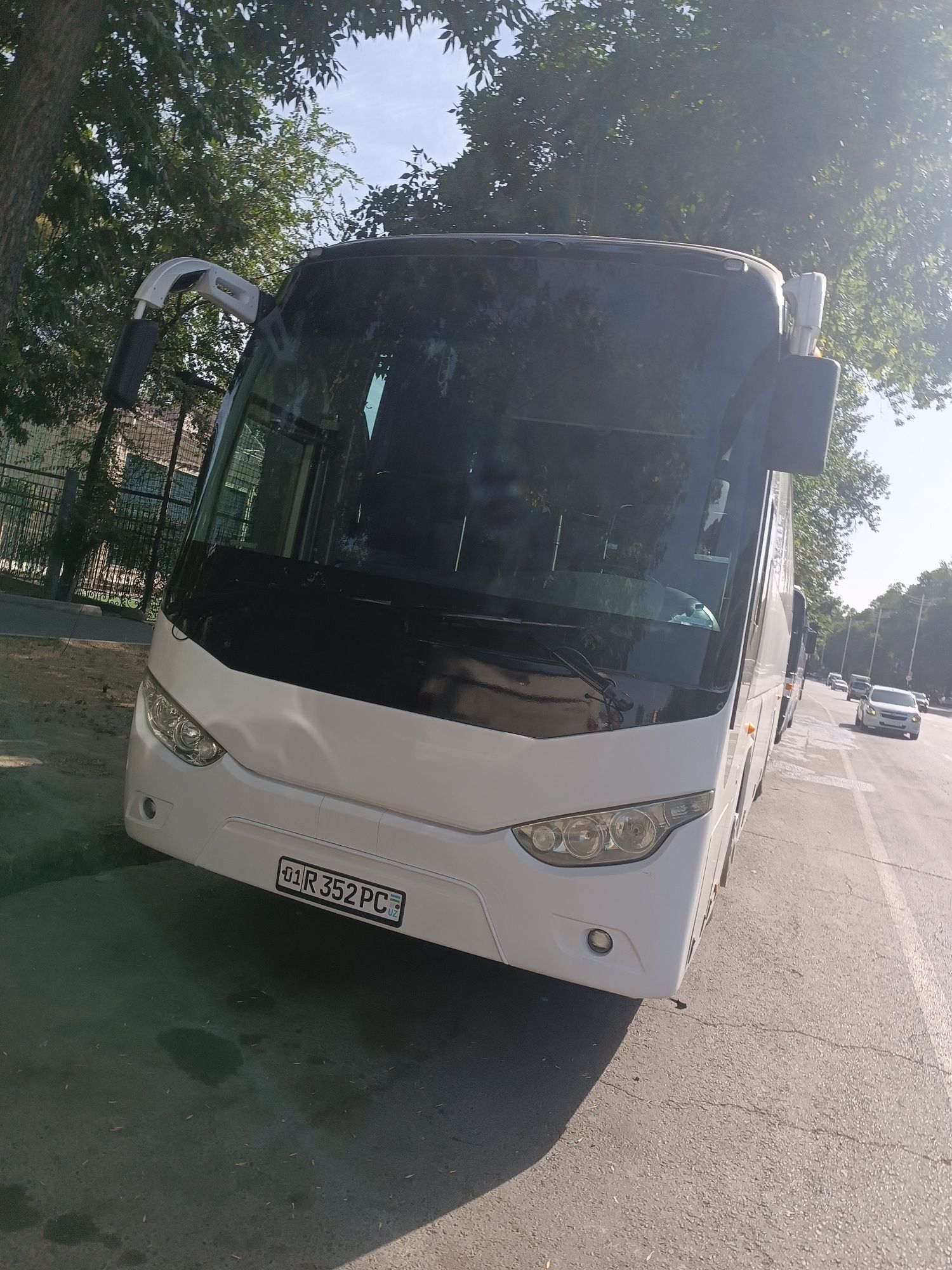 Golden drakon avtobus sotiladi
