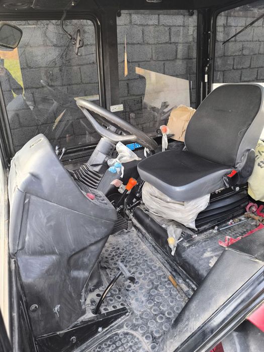 Belarus 892 2traktori sotiladi