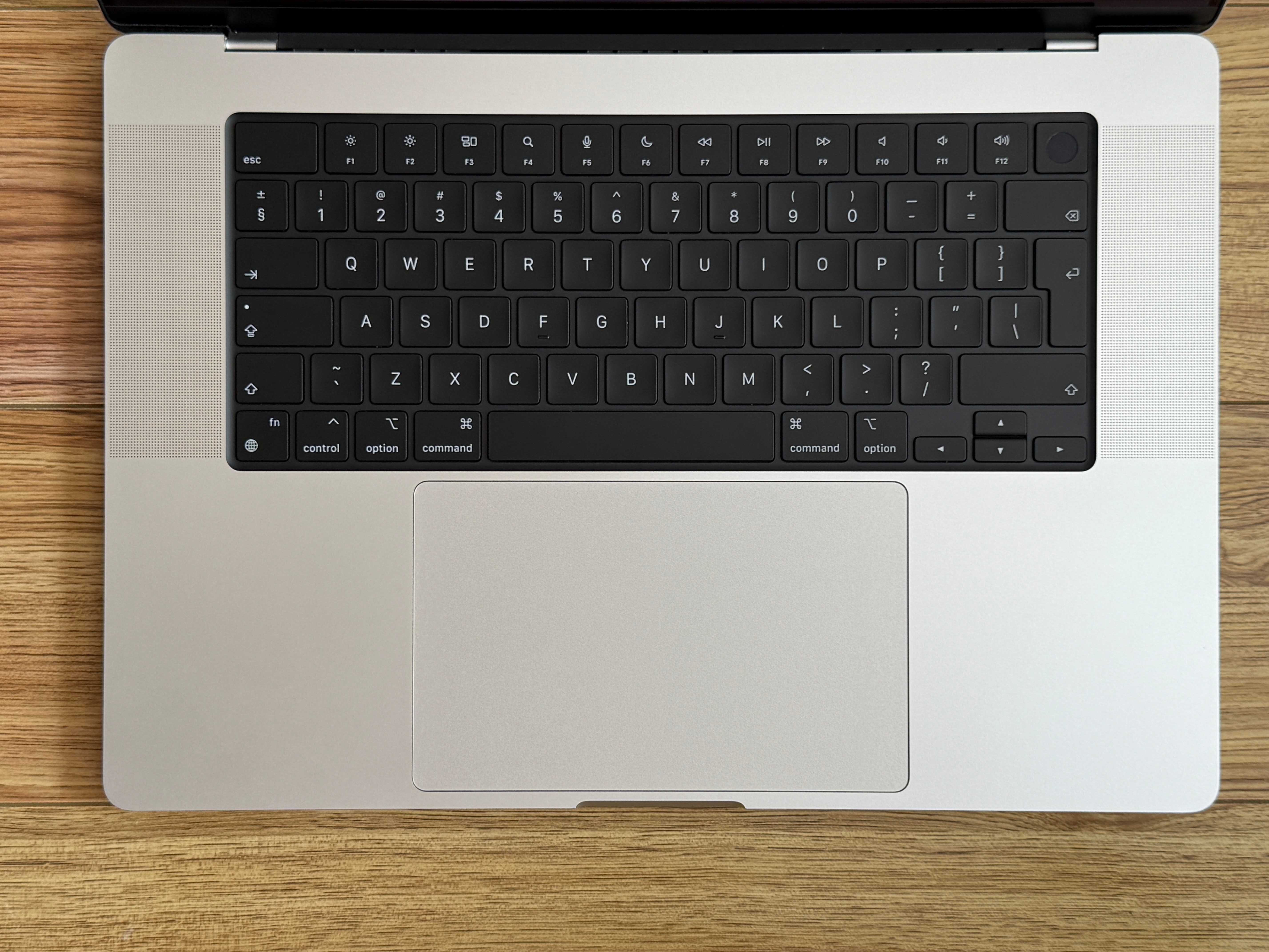 MacBook Pro 16 M4 MAX`14 CPU/32 GPU/36GB RAM/1TB SSD/20м Гар/Бат 100%