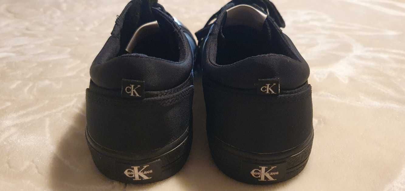 Calvin Klein  Кецове 42 номер (vulcanized sneaker laceup pes)