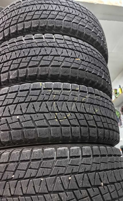 265/65 R17- зимни гуми  80лв. Бр