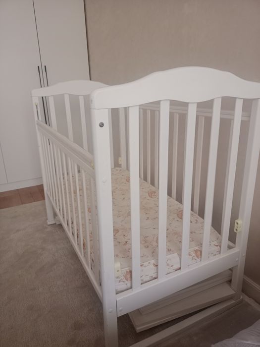 Продам манеж в хорошем состоянии