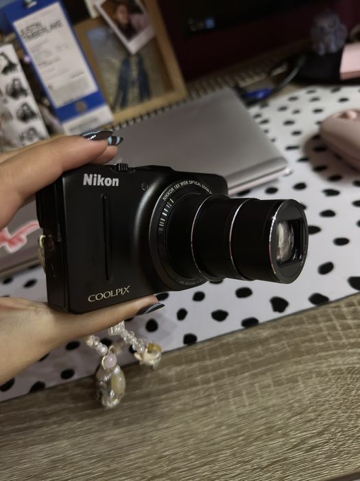 Nikon Coolpix S9300