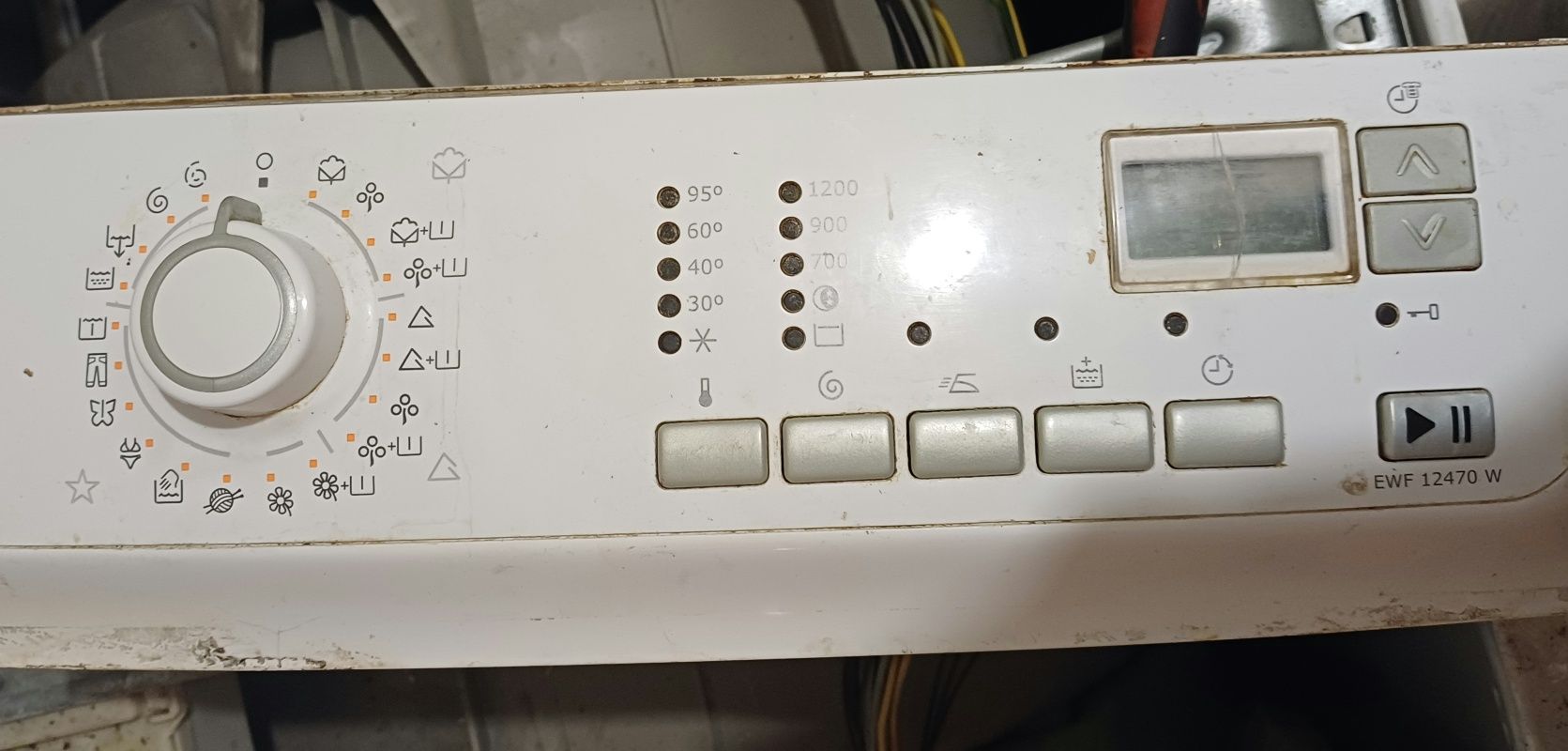 Пералня Elektrolux inspire ewf 12470 w за части