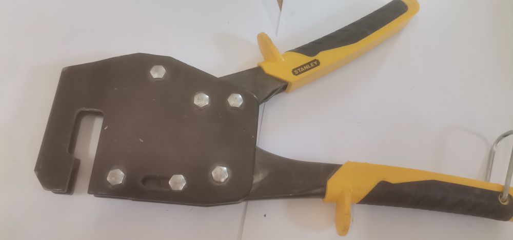 Cleste sertizat profile gipscarton Stanley