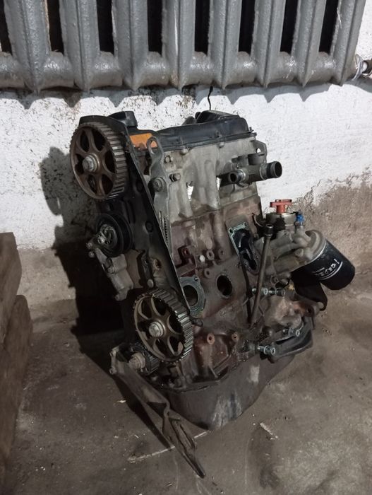 Продам двигатель.