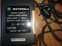 adaptor retea MOTOROLA 220 V-13,8 V, 1,5 A, Made in Taiwan