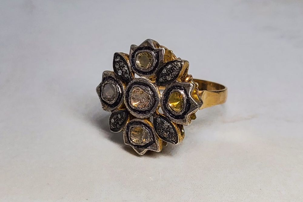 Inel din aur de 14K cu diamante naturale țintuite în argint