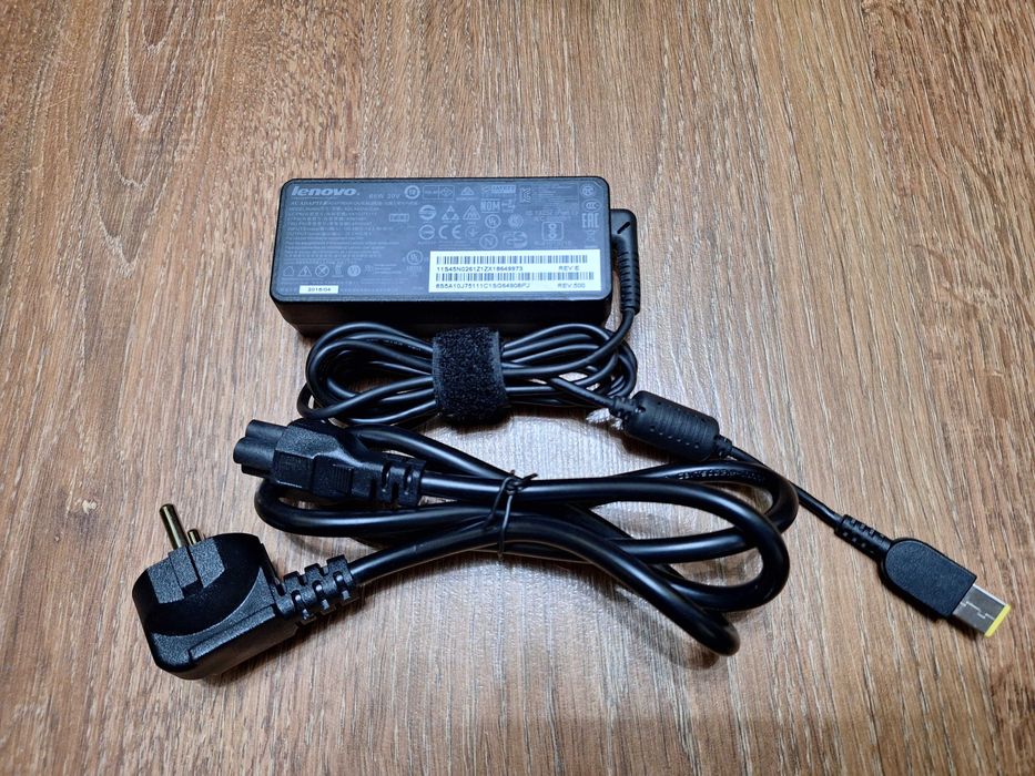 Mini PC Lenovo ThinkCentre M720q Tiny i5-9500T 16GbRAM/240GbSSD - WiFi