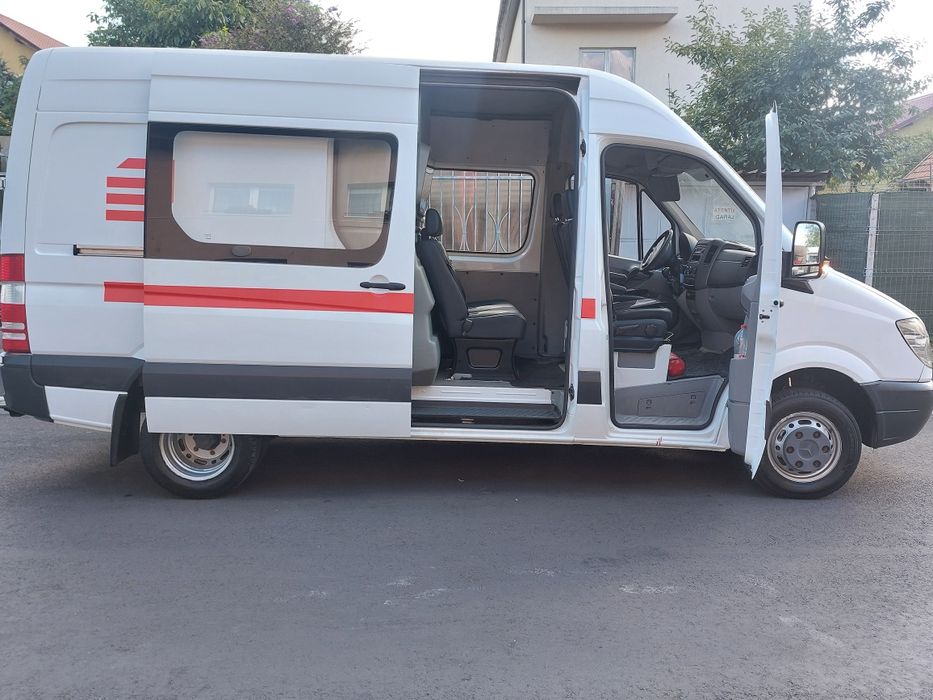 Mercedes Sprinter // 5 Locuri si Marfa // Mixta //