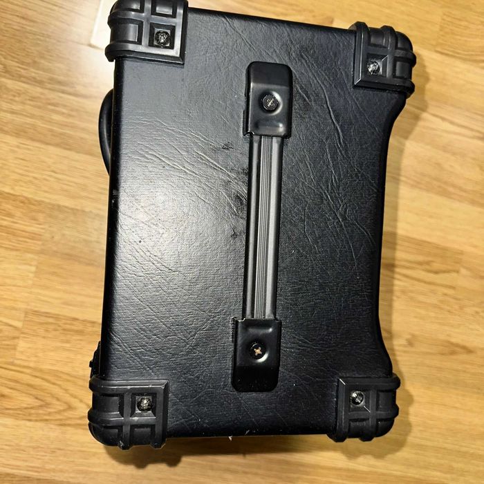 Amplificator chitara Ibanez IBZ-10G 10 Watt 6.5 inch speaker