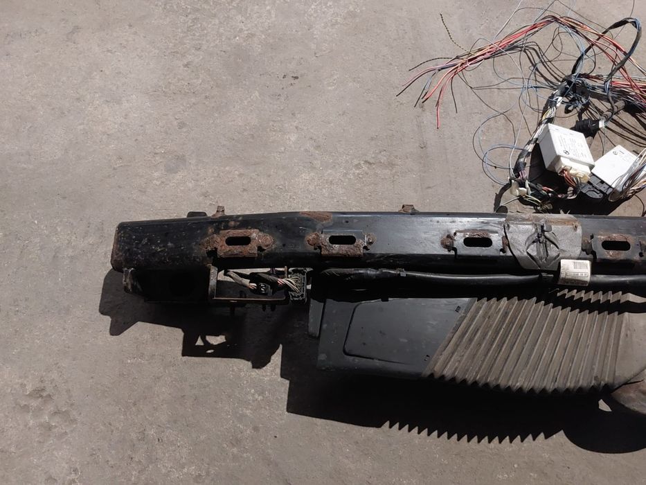 Cârlig rabatabil electric BMW F10 F11 complet cu module și instalație