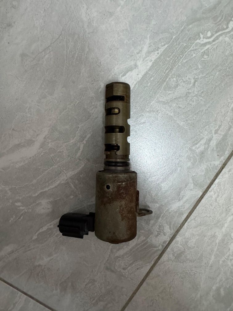 Продам Датчик vvti