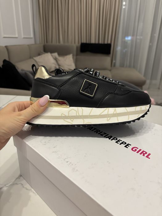Нови  sneakers Patrizia Pepe