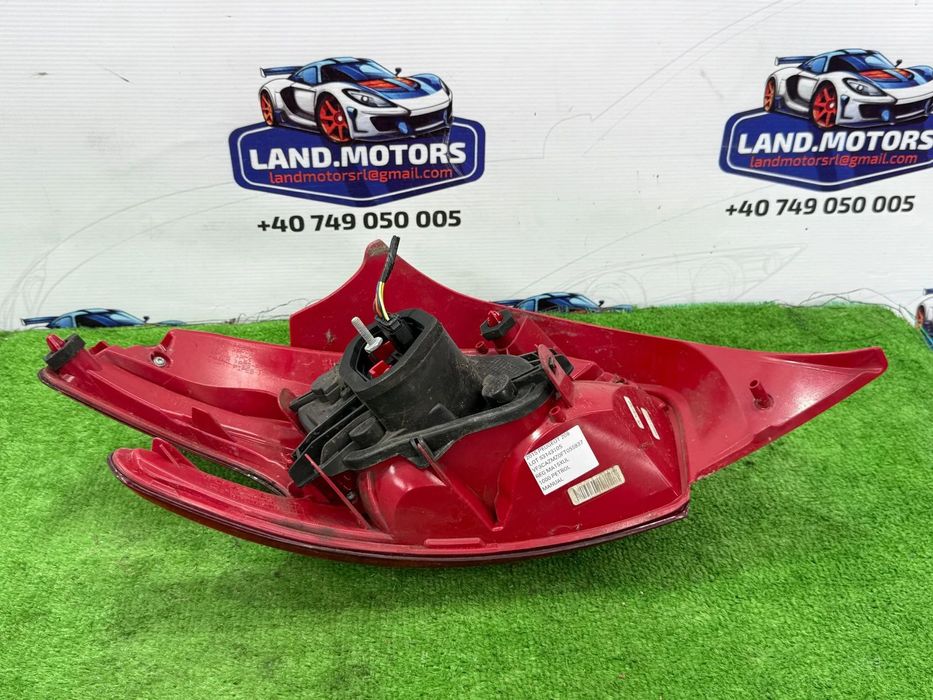 STOP TRIPLA ARIPA DREAPTA PEUGEOT 208 2015 1.0 BENZINA / BERLINA 3 USI COD OEM 9672628380-03 9672628380 2012-2019