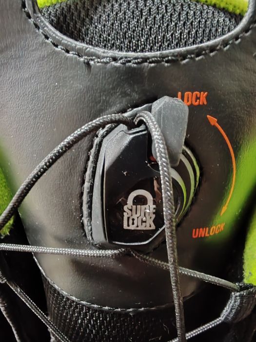 Snowboard Botos Salomon Factio 40-41(Nou)