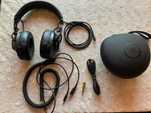 Продавам безжични слушалки с микрофон JBL - Club One