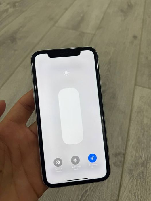 iphone xr 64 KH/A skidkada