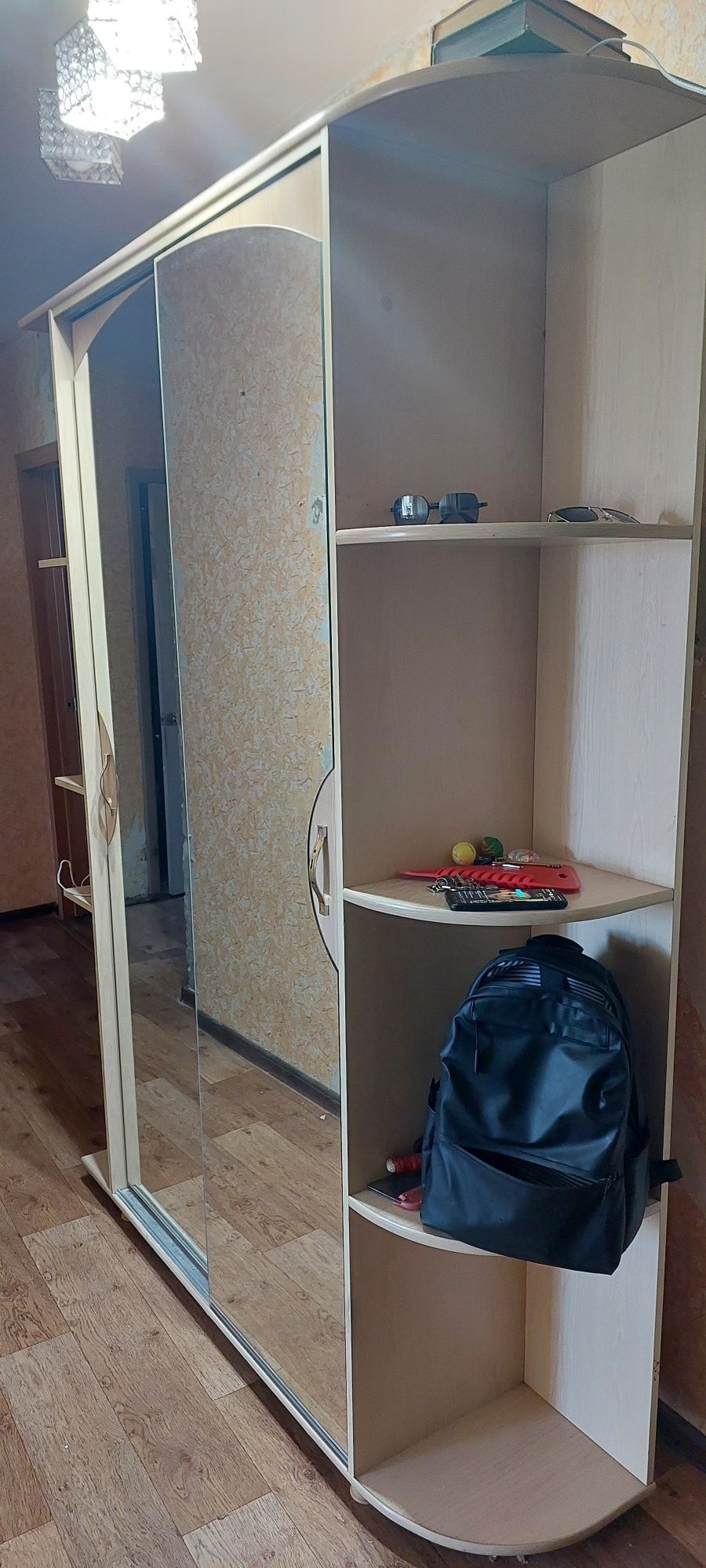Продам шкаф купэ