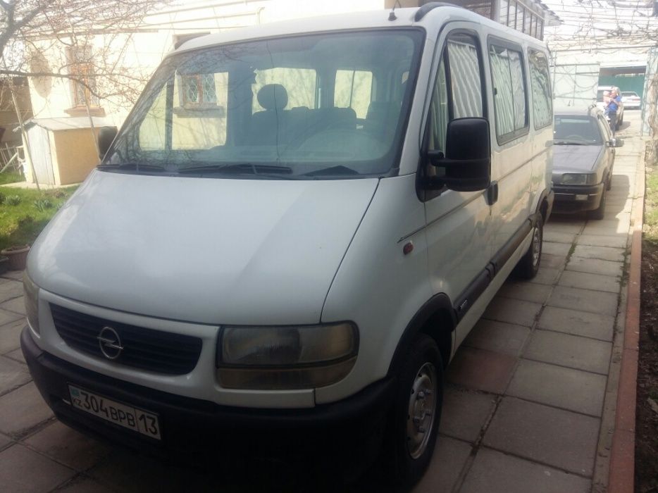 OPEL MOVANO 2.5D катигория D 13мест