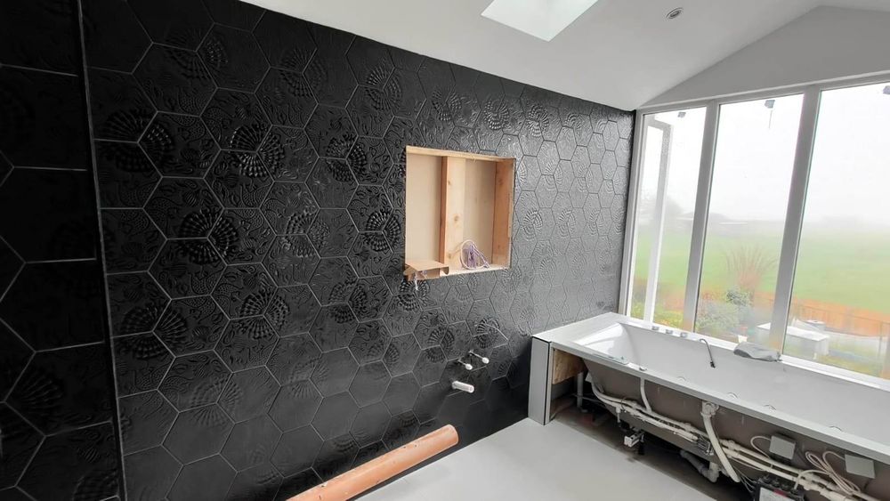 Construim case la cheie cu izolații eficiente și finisaje de calitate