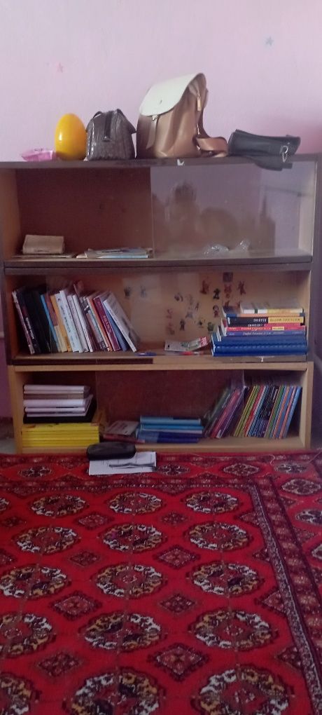 СОТИЛАДИ.Китоб жавони(книгжная полка).3 дона.Нархи 900000 Минг сум.