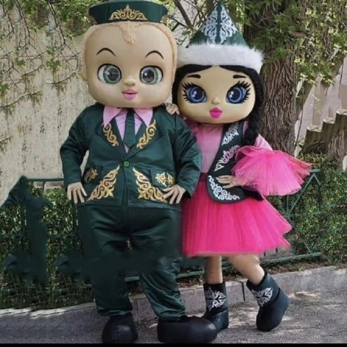 Mascote petrecere liber din decembrie