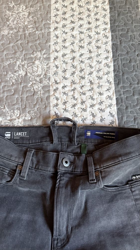 Продавам нови дънки G-Star Raw
