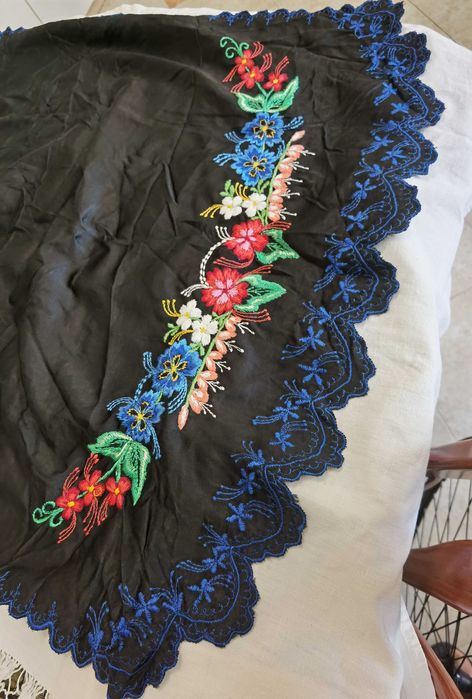 Автентична Официална Престилка от Народна Носия с Ръчна Бродерия