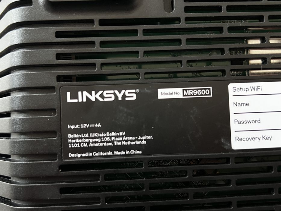 Routere, Zyxel USG20W-VPN, Linksys MR9600 AX6000, D-Link DIR-X1860