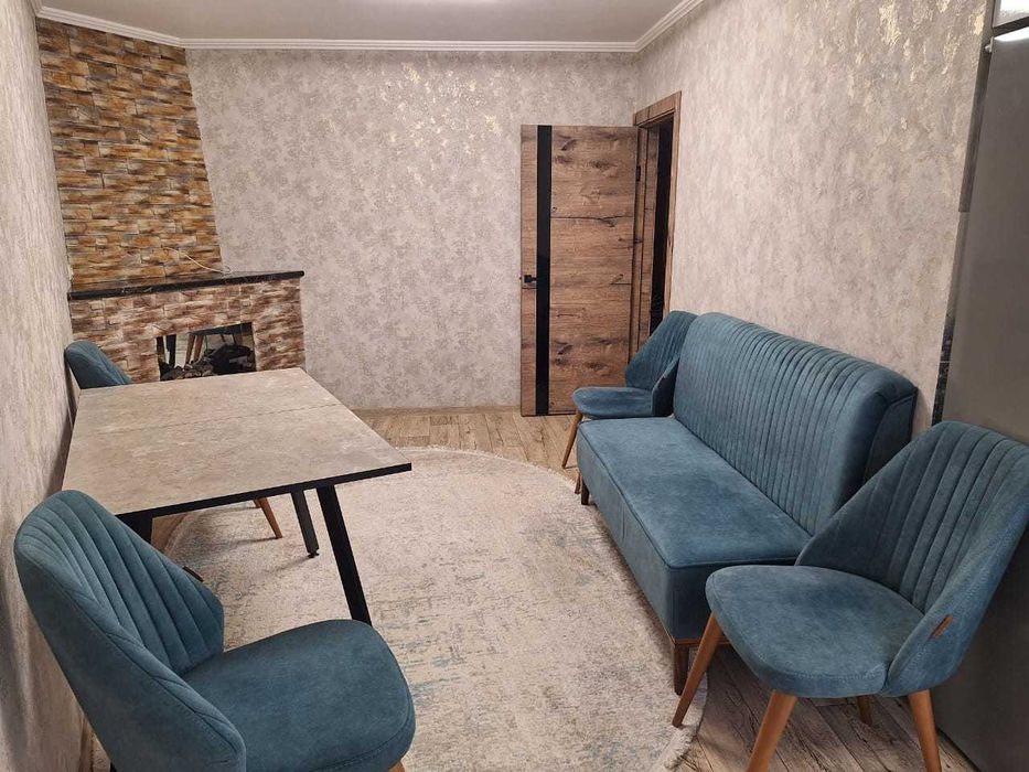 Продам 4-комнатную квартиру в мкр Западный