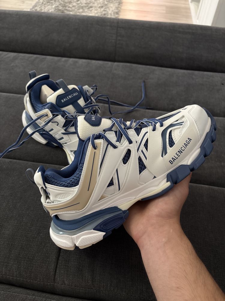 Balenciaga Track