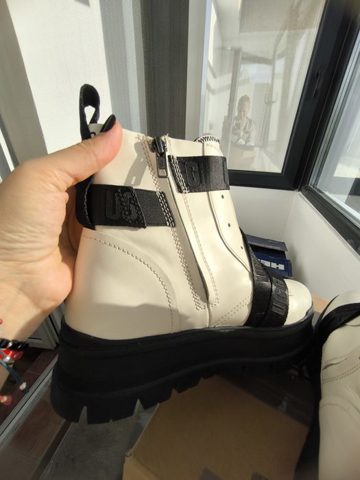 Ghete/bocanci UGG flatform din piele Sid, Alb fildes,40