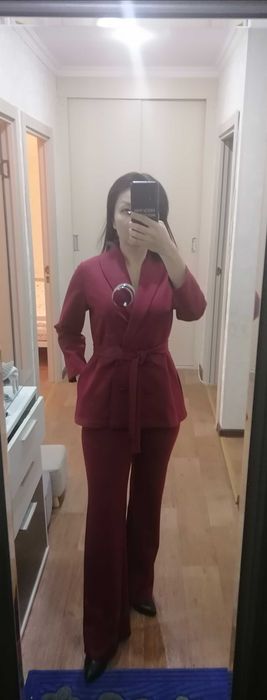 Женский брючный костюм