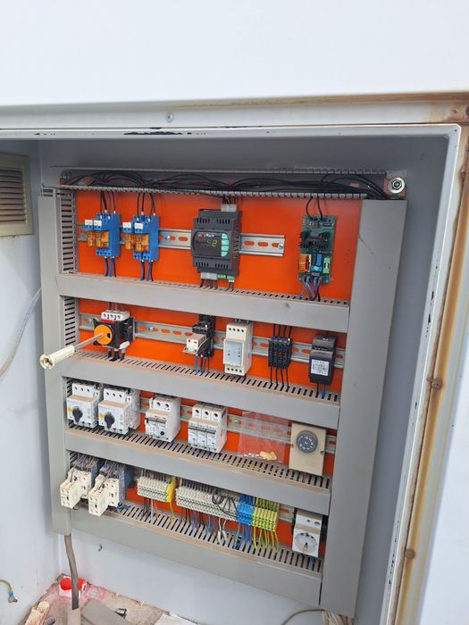 Минусов агрегат ZF15 и плюсова централа ZF38