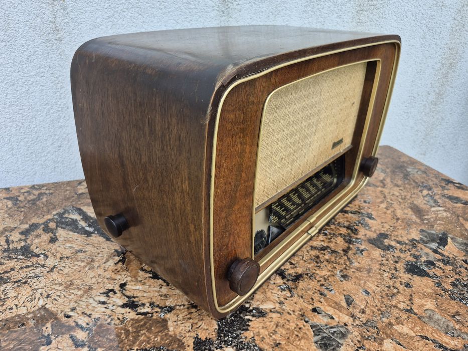 Radio pe lampi modelul BREMEN Nordmende ,made in Germany,fabricat 1951