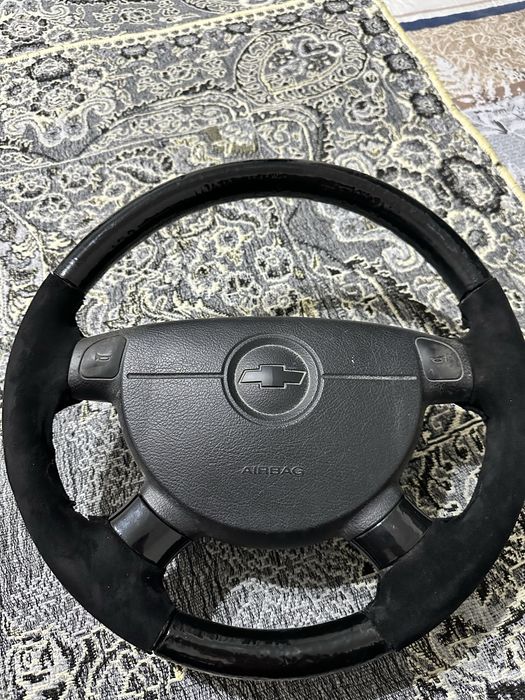 Продам Руль от Малибу 1 и от Жентры