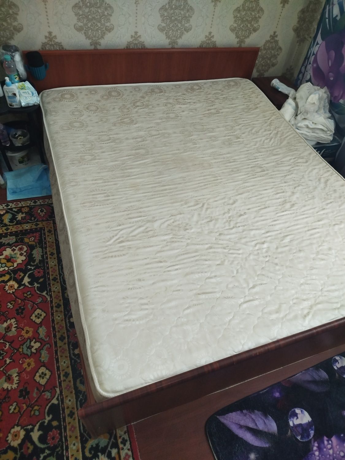 Кровать 160×200 в хорошем состоянии