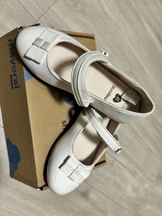 Pantofi Mayoral marime 29