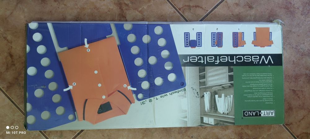 Placa împachetare haine