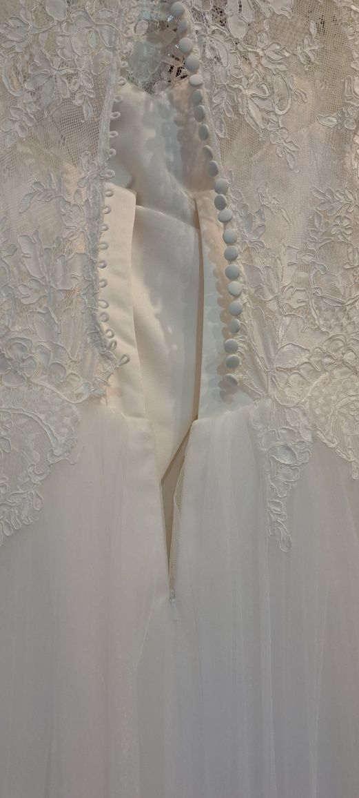 Rochie mireasa stil Printesa, 36