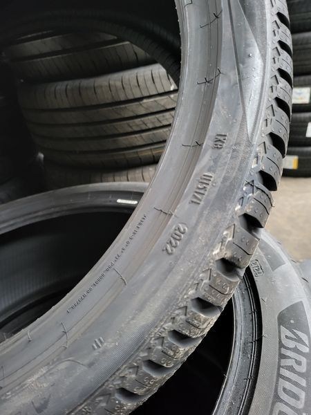 245/35/19 PIRELLI 4бр