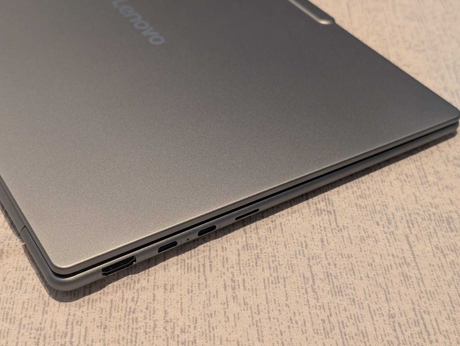 Lenovo Yoga Slim 7 Ultra 7 258V 14" 2.8K WQXGA+ OLED 120Hz 32GB 1TB